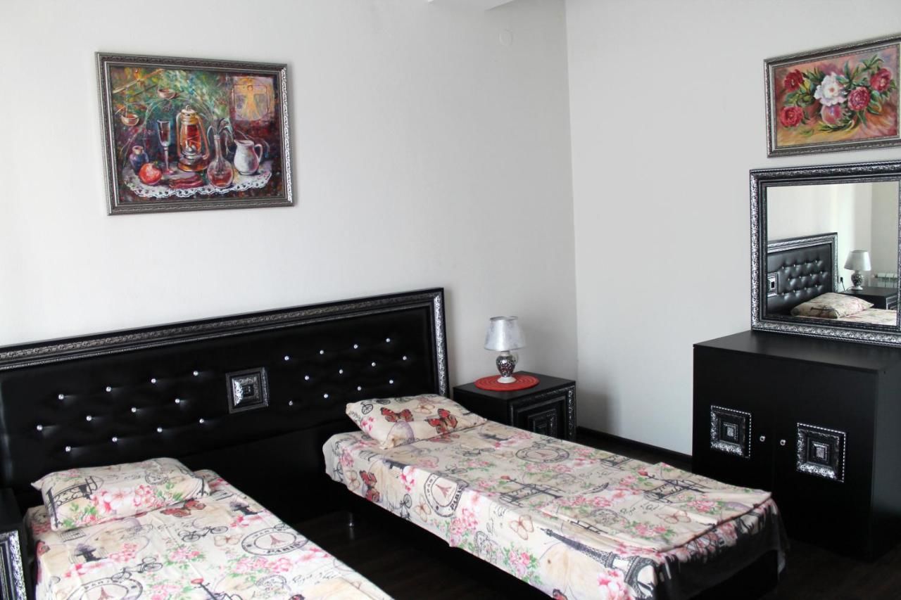 Гостиница Гостевой Дом VIP House Сочи-14