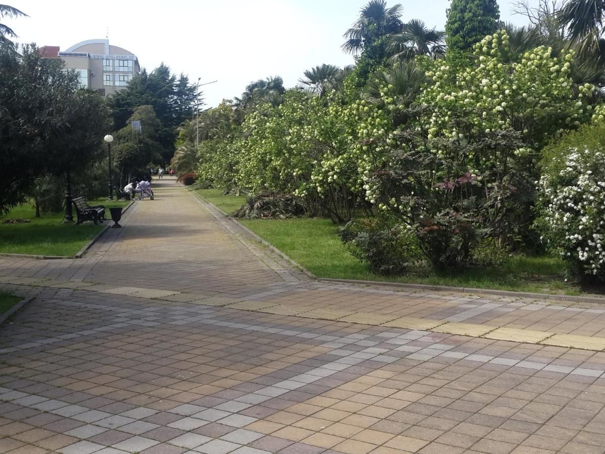 Гостиница Гостевой Дом VIP House Сочи-35