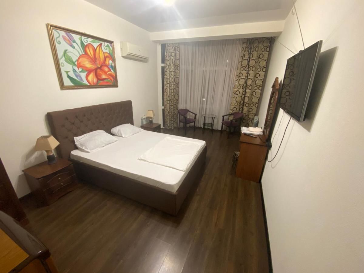 Гостиница Гостевой Дом VIP House Сочи-37