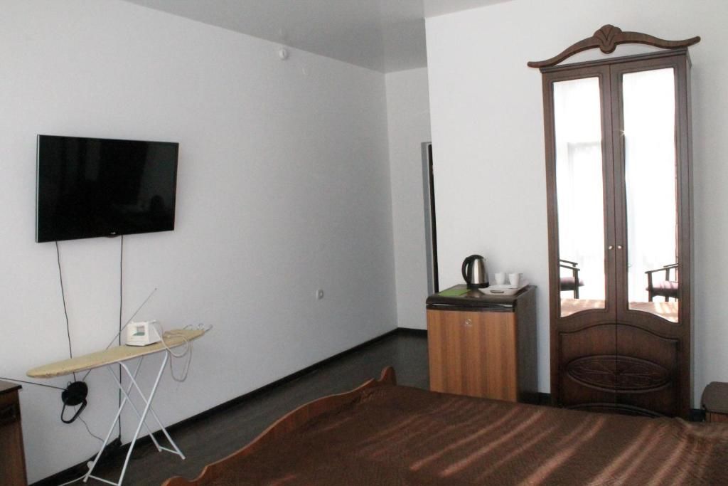 Гостиница Гостевой Дом VIP House Сочи-42