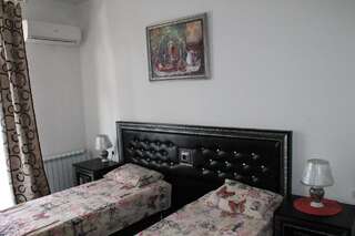 Гостиница Гостевой Дом VIP House Сочи Семейный люкс-8